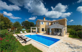 Villa Larisa